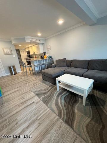 438 N Route 35 N 1107, Mantoloking, NJ 08738