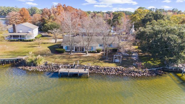 145 Pineridge Road, Eutawville, SC 29048