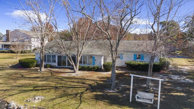 145 Pineridge Road, Eutawville, SC 29048