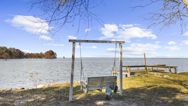 145 Pineridge Road, Eutawville, SC 29048