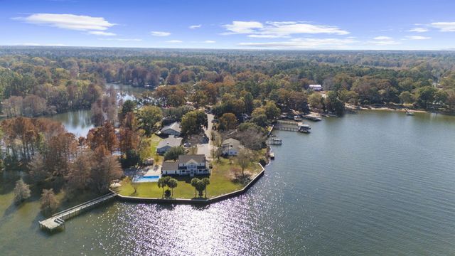 145 Pineridge Road, Eutawville, SC 29048