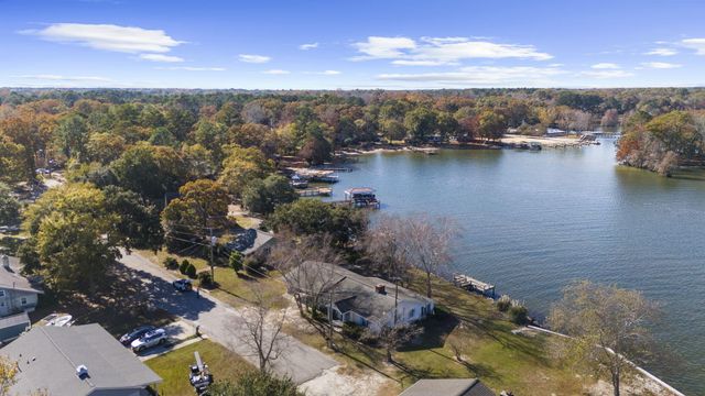 145 Pineridge Road, Eutawville, SC 29048