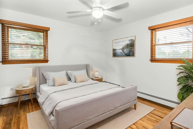 33 Primrose Lane, Kings Park, NY 11754