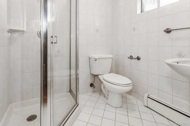 33 Primrose Lane, Kings Park, NY 11754