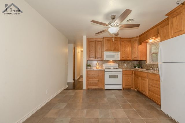 1106 SHADY LANE, Burkburnett, TX 76354