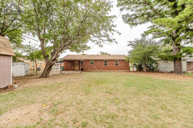 1106 SHADY LANE, Burkburnett, TX 76354