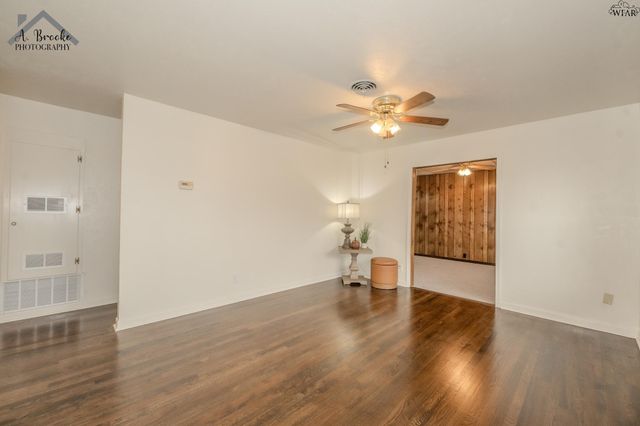 1106 SHADY LANE, Burkburnett, TX 76354