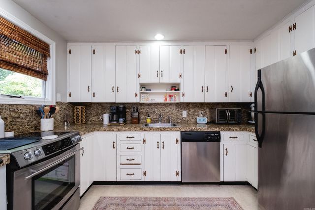 6609 Kavanaugh Place, Little Rock, AR 72207