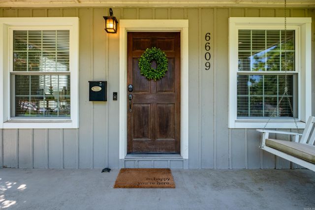 6609 Kavanaugh Place, Little Rock, AR 72207