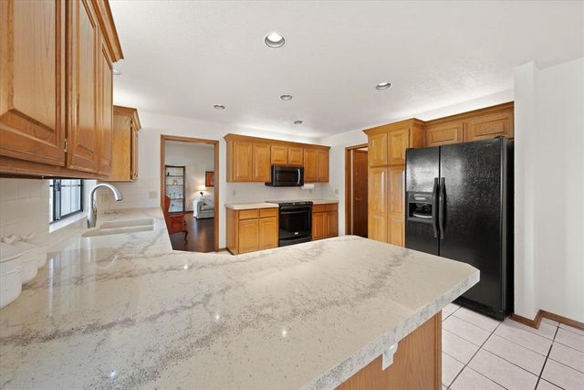 516 NW 143 Street, Edmond, OK 73012