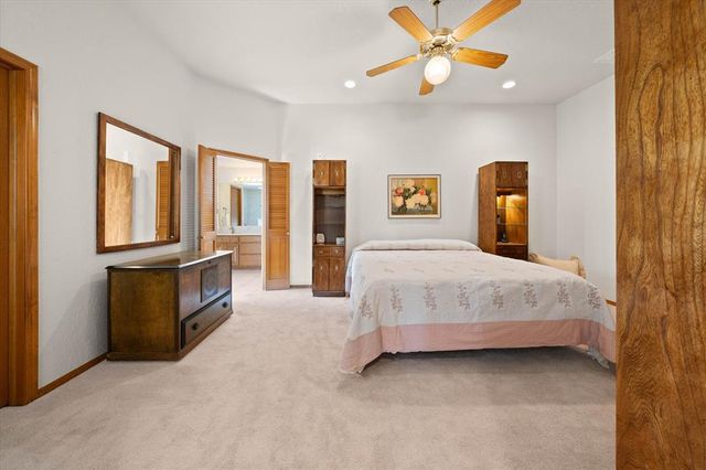 516 NW 143 Street, Edmond, OK 73012
