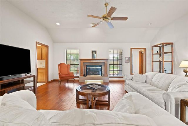 516 NW 143 Street, Edmond, OK 73012