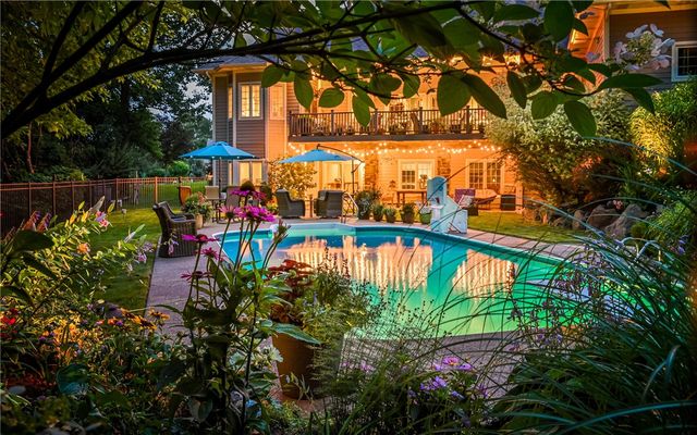 202 Rolling Hills Drive, Marshall, PA 15090