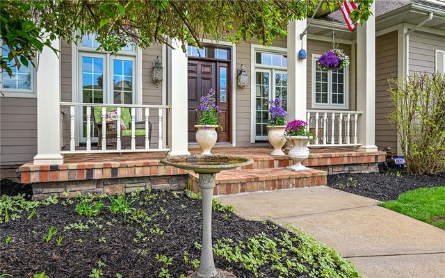 202 Rolling Hills Drive, Marshall, PA 15090