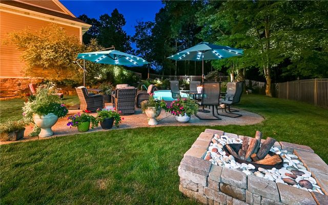 202 Rolling Hills Drive, Marshall, PA 15090