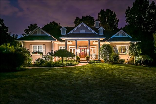 202 Rolling Hills Drive, Marshall, PA 15090