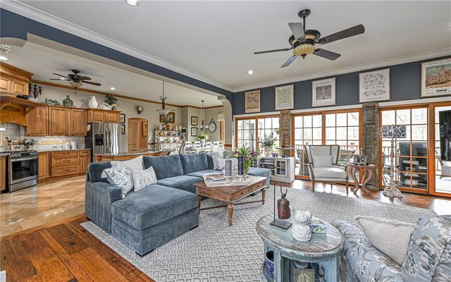 202 Rolling Hills Drive, Marshall, PA 15090