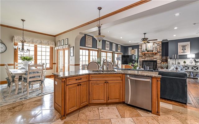 202 Rolling Hills Drive, Marshall, PA 15090