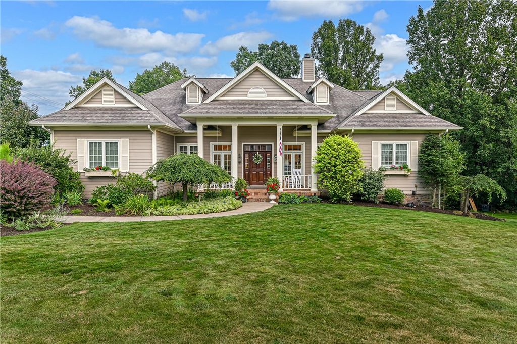 202 Rolling Hills Drive, Marshall, PA 15090