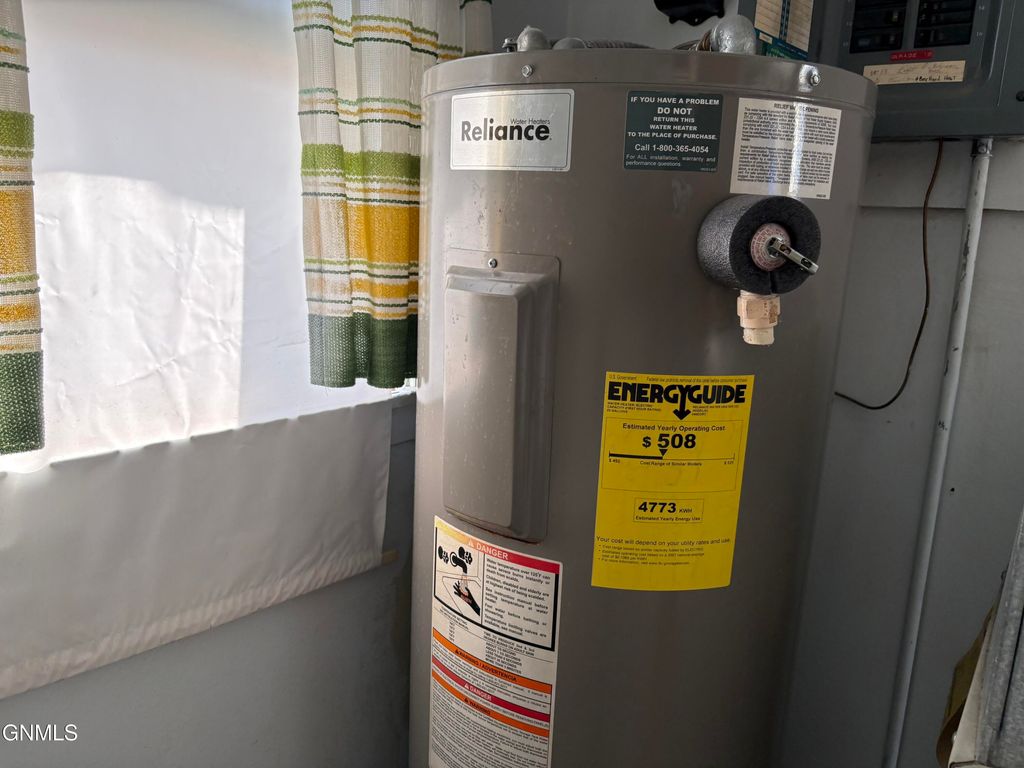 113 3rd Street S, Ellendale, ND 58436 photo 17