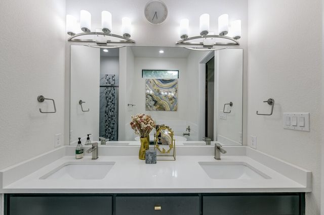 3861 Willow Bend Lane, Midlothian, TX 76065