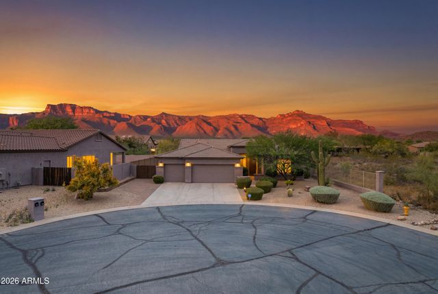 4327 S LAS VILLA Way, Gold Canyon, AZ 85118