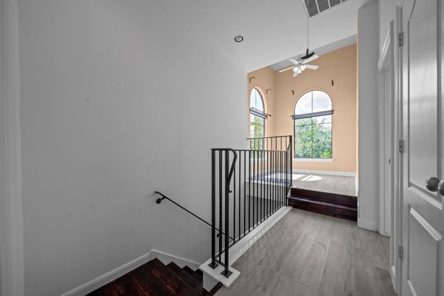 1510 Reinerman Street, Houston, TX 77007