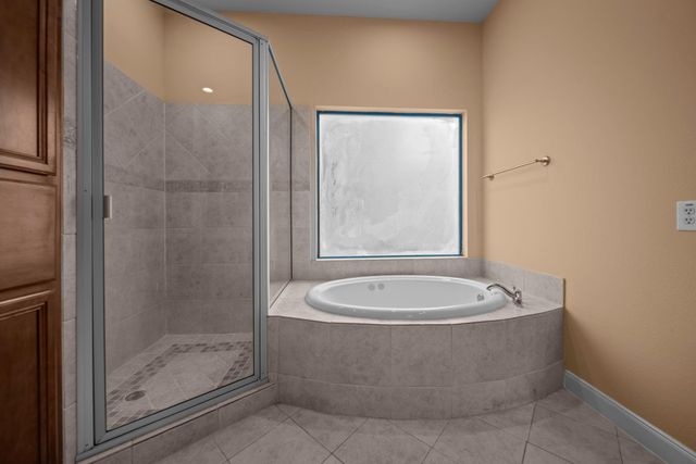 1510 Reinerman Street, Houston, TX 77007