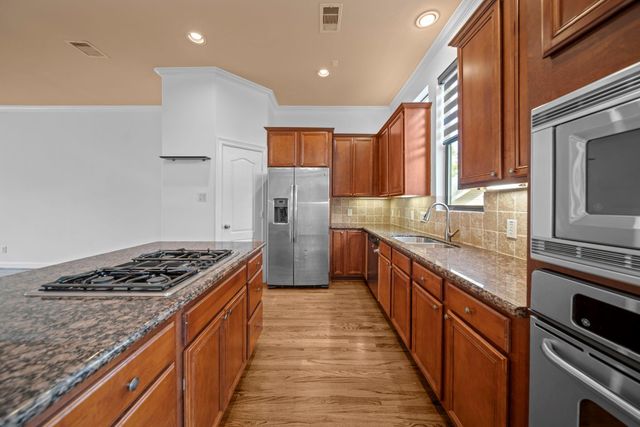 1510 Reinerman Street, Houston, TX 77007