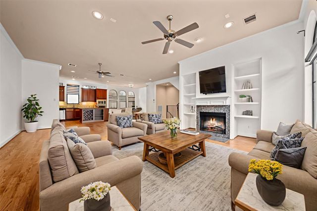 1510 Reinerman Street, Houston, TX 77007