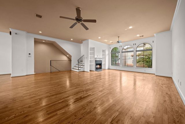 1510 Reinerman Street, Houston, TX 77007