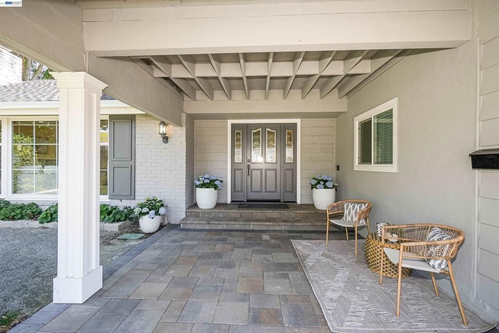 Image 2 of property listing at 9519 Broadmoor Dr, San Ramon, CA 94583