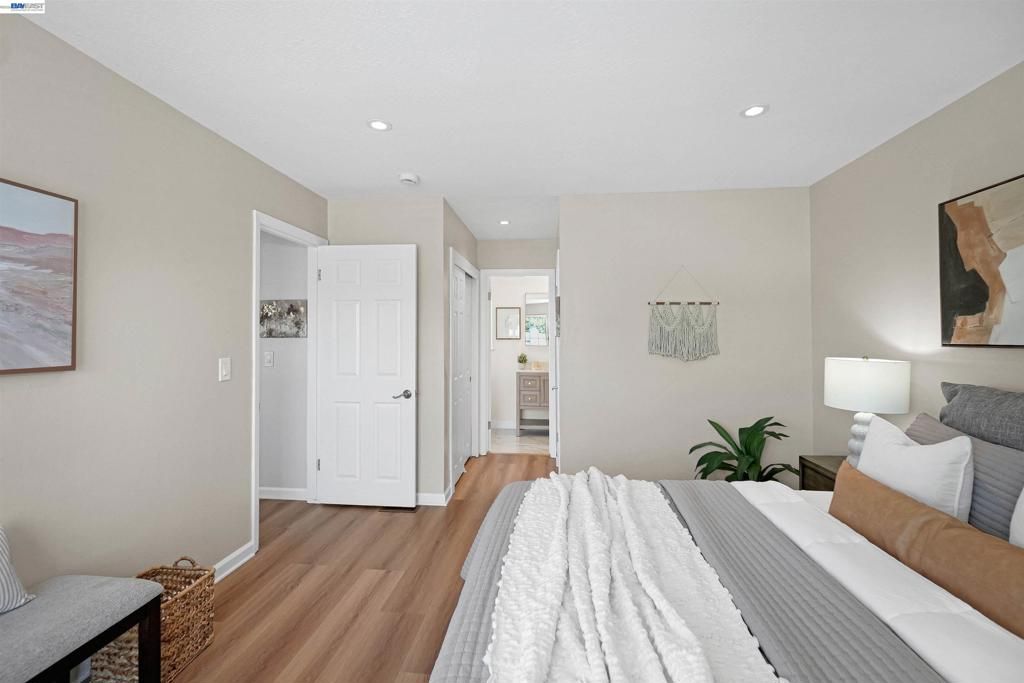 Image 22 of property listing at 9519 Broadmoor Dr, San Ramon, CA 94583