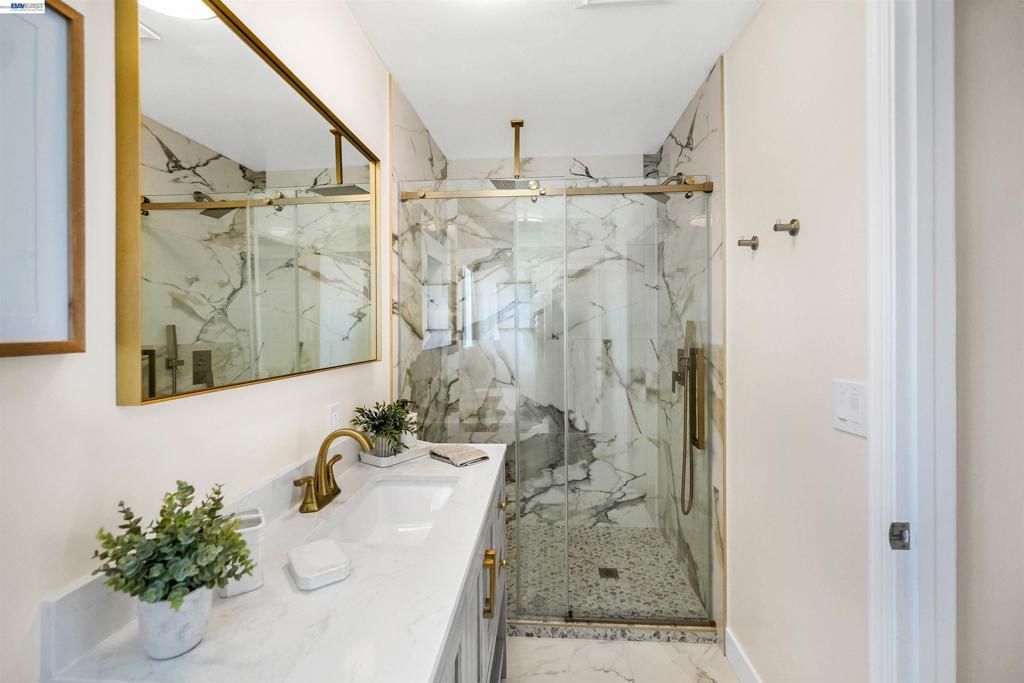 Image 23 of property listing at 9519 Broadmoor Dr, San Ramon, CA 94583