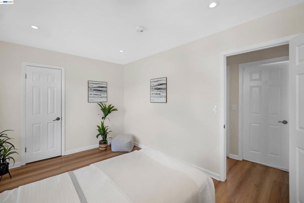 Image 27 of property listing at 9519 Broadmoor Dr, San Ramon, CA 94583