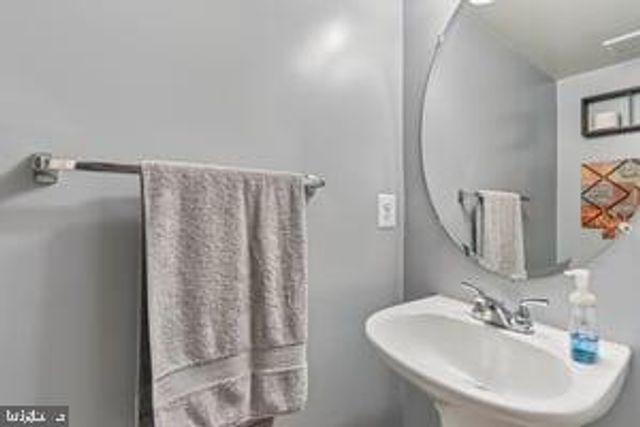 5870 DEER RIDGE LN, Elkridge, MD 21075