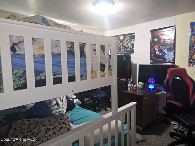 6225 W Rhode Island ST, Spirit Lake, ID 83869