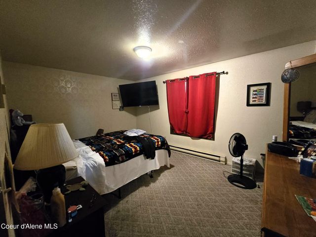 6225 W Rhode Island ST, Spirit Lake, ID 83869