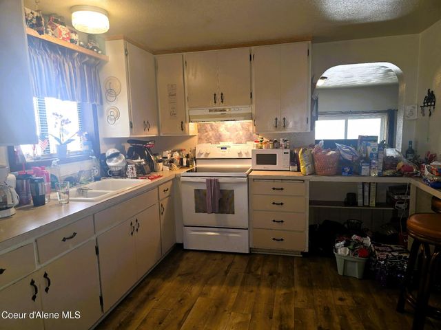 6225 W Rhode Island ST, Spirit Lake, ID 83869