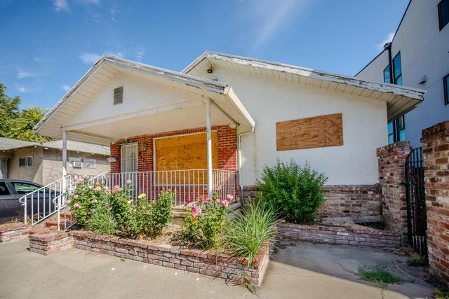 217 5th St, West Sacramento, CA 95605