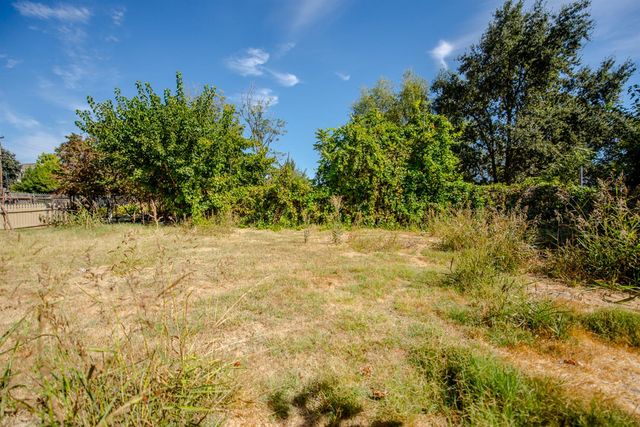 217 5th St, West Sacramento, CA 95605