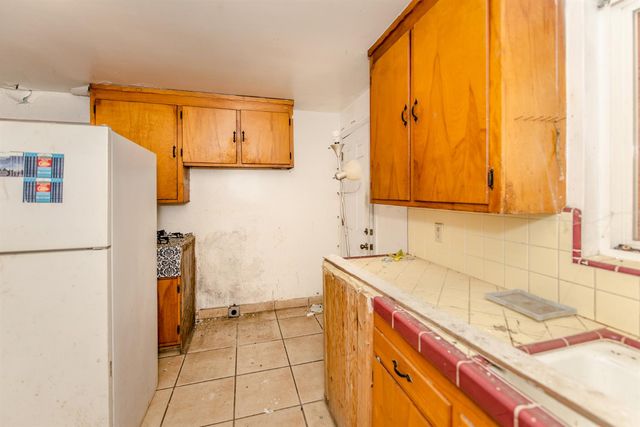 217 5th St, West Sacramento, CA 95605