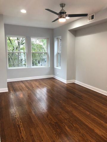3340 W Berteau Avenue 2W, Chicago, IL 60618