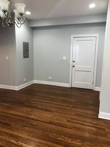 3340 W Berteau Avenue 2W, Chicago, IL 60618