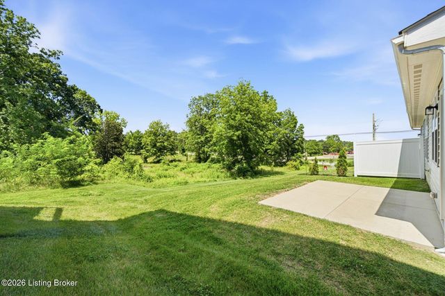 10049 Windcrest Farms Ln, Louisville, KY 40291