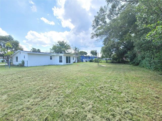 8 FLAMEVINE LANE, Debary, FL 32713