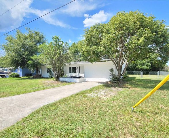 8 FLAMEVINE LANE, Debary, FL 32713