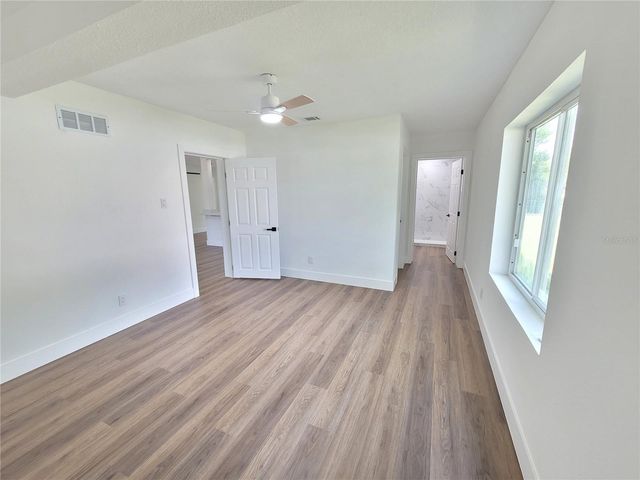 8 FLAMEVINE LANE, Debary, FL 32713