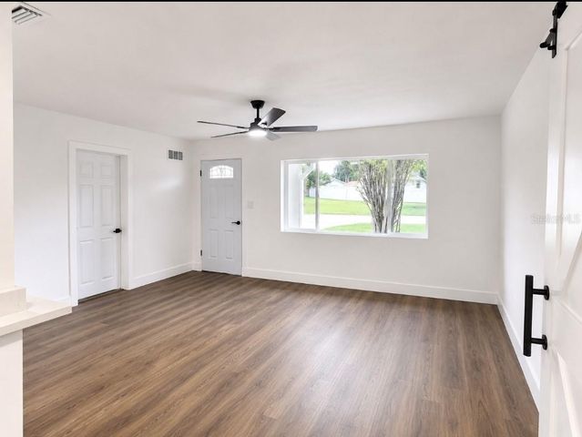 8 FLAMEVINE LANE, Debary, FL 32713