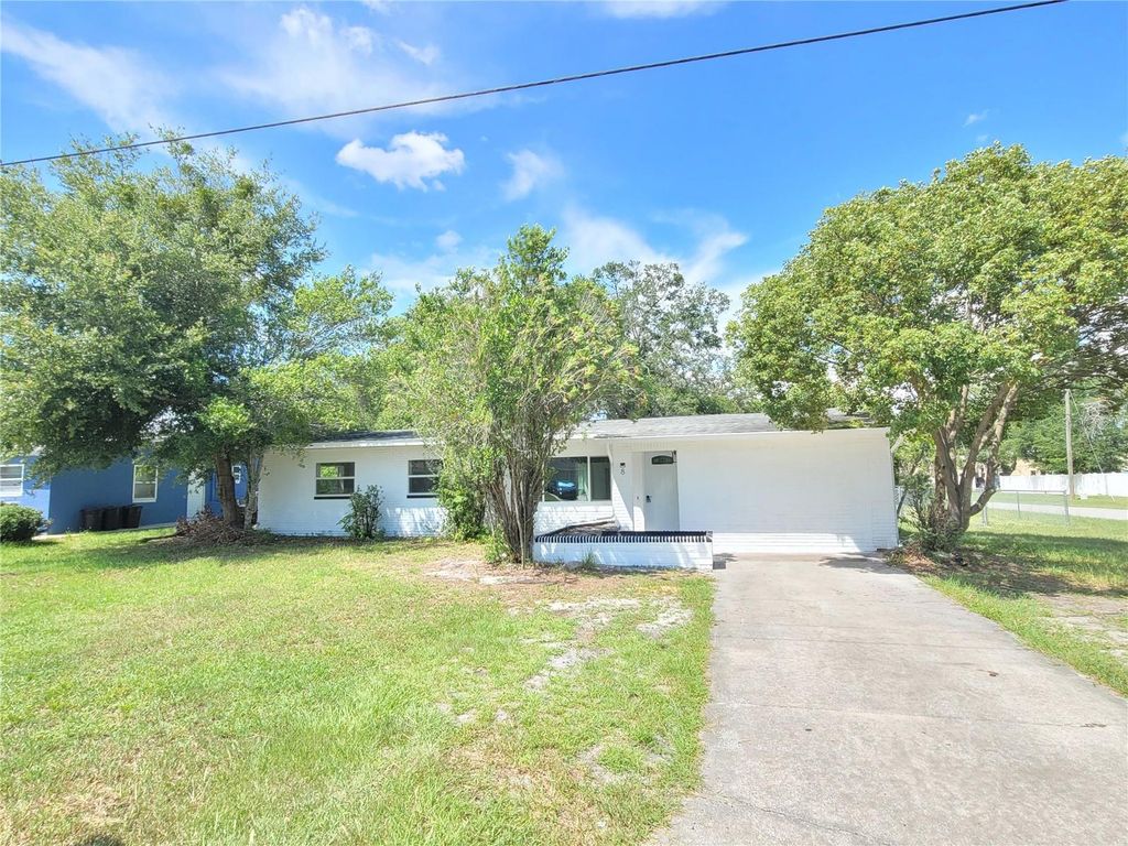 8 FLAMEVINE LANE, Debary, FL 32713